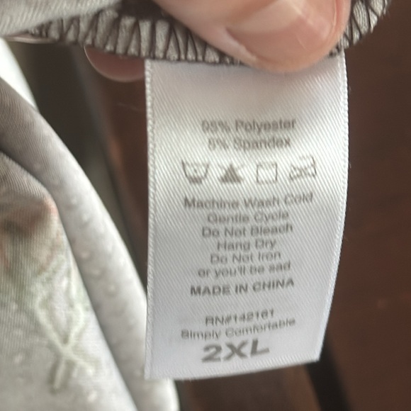 EUC LulaRoe Ana long Maxi 2XL floral print shoulder-hem 60”pit2pit 21” stretch - Picture 6 of 7